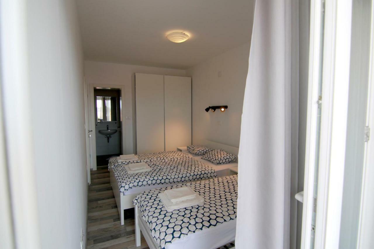Apartments Luna Novalja Kültér fotó