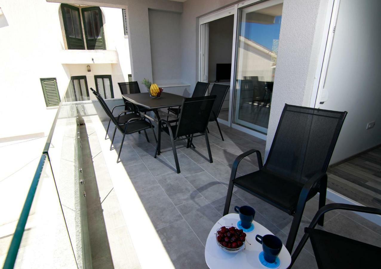 Apartments Luna Novalja Kültér fotó
